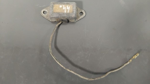 Suzuki Dr 500 S - Feszltsgszablyz