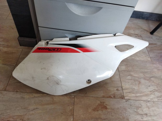 Suzuki Drz400SM oldalidom