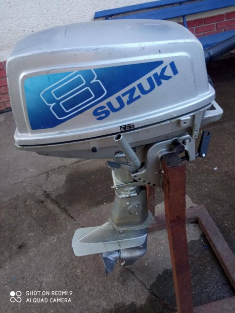 Suzuki Dt8 rvid csizms csnak motor