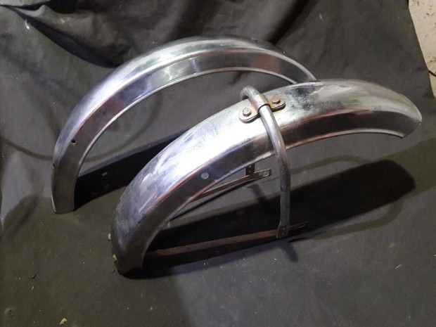 Suzuki Eko TVS komplett gy�ri els� �s h�ts� s�rv�d� szett elad�