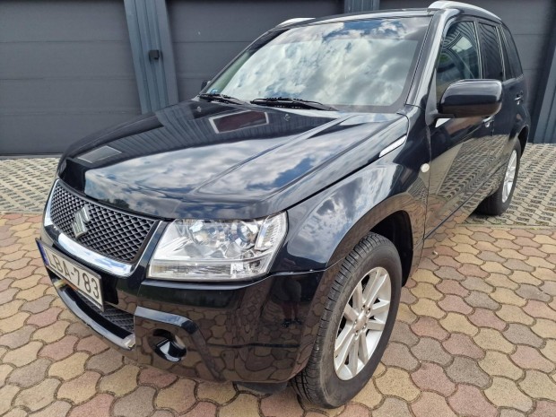 Suzuki GRAND Vitara 2.0 JLA Összkerék. Megkímél...