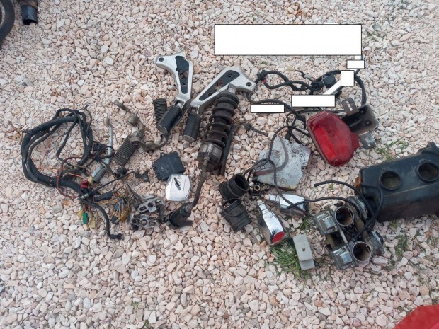 Suzuki GR 650 alkatrsz