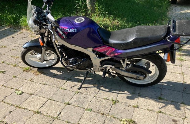 Suzuki GS500 93-as sok extrás túramotor eladó!