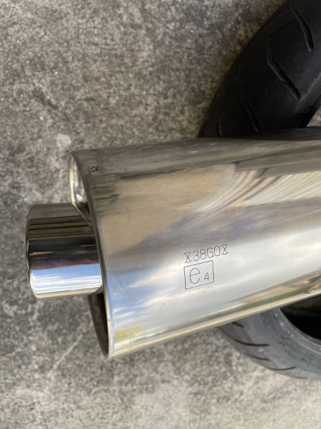 Suzuki GSF 650 Bandit gyri kipufog 