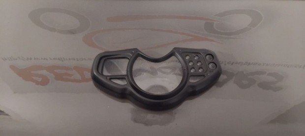 Suzuki GSR 600 Kilóméteróra plexi