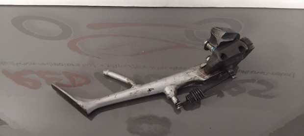 Suzuki GSR 600 Oldalsztender, kapcsoló nélkül