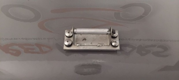 Suzuki GSR 600 Tank konzol