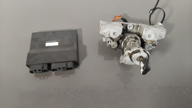 Suzuki GSR 600 (2006) - Gyújtáskapcsoló, gyújtás elektronika
