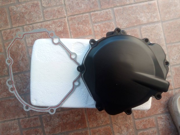 Suzuki GSR 600 új generátor fedél