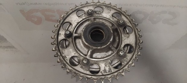 Suzuki GSXR 750 K1 Hátsó menesztő