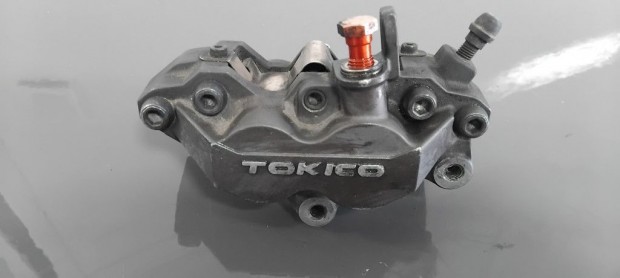 Suzuki GSXR 750 K1 Jobb els� f�knyereg