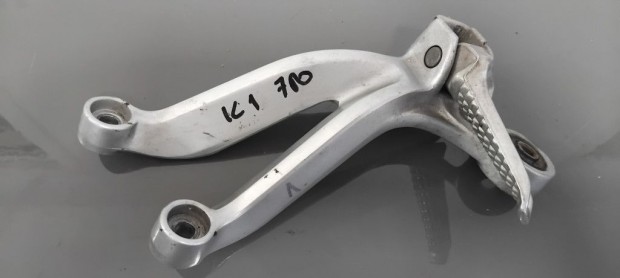 Suzuki GSXR 750 K1 Jobb h�ts� l�btart� konzol, t�sk�vel