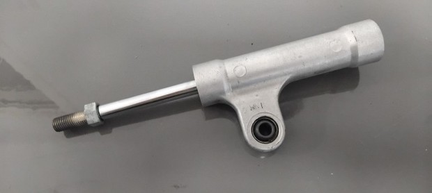 Suzuki GSXR 750 K1 Kormány stabilizátor