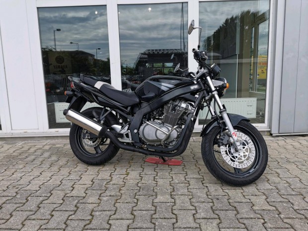 Suzuki GS 500 E Entry Bike! RED Baron Garanciáv...