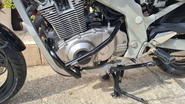 Suzuki GS 500 bukcs