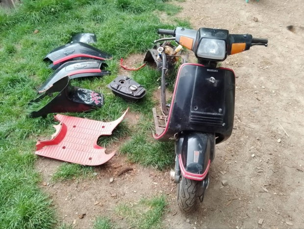 Suzuki Gemma alkatrészek alkatrész bontás