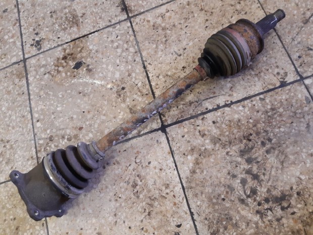 Suzuki Grand Vitara 05- Jobb H�ts� F�ltengely