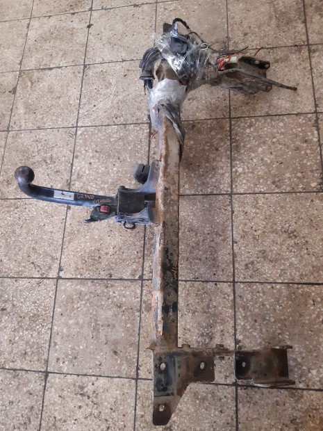 Suzuki Grand Vitara 05- Von�horog