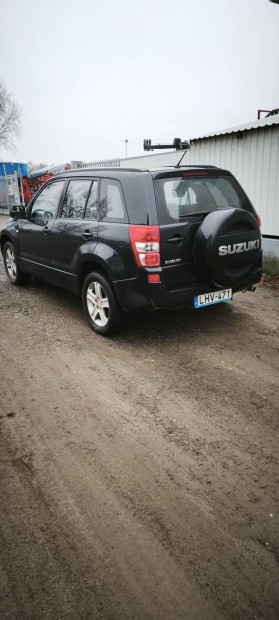 Suzuki Grand Vitara 2.0 benzines 