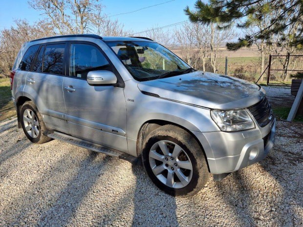 Suzuki Grand Vitara 2. alkatrszek eladk