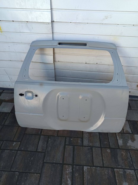 Suzuki Grand Vitara csomagtr ajt