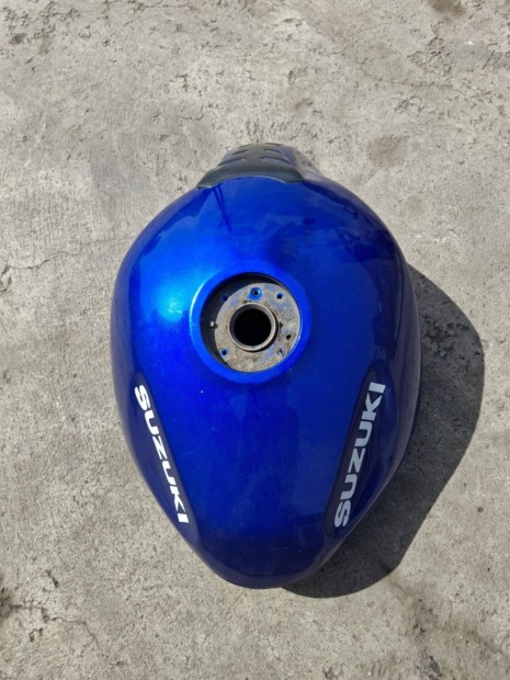 Suzuki Gsf Bandit 600 2000 zemanyag tank 
