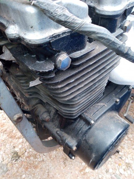Suzuki Gsx 1100 alkatr�sz motorblokk 180 e ft