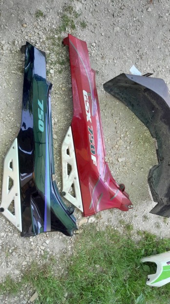 Suzuki Gsx 750 F oldalidom