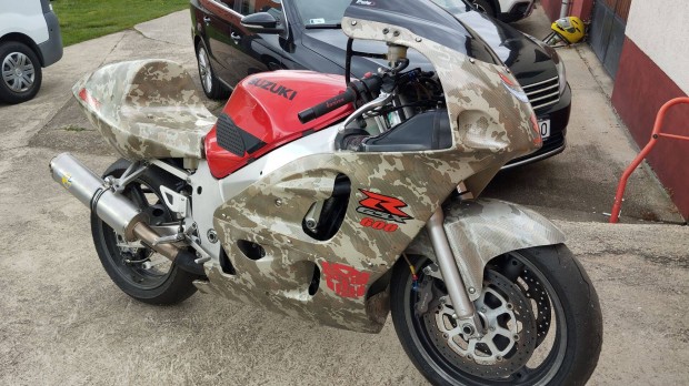 Suzuki Gsx-r 600 srad Pályamotor