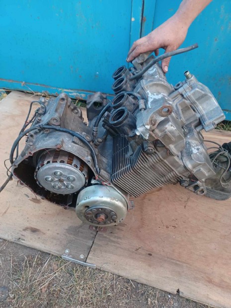 Suzuki Gsxf Bandit 400 motorblokk