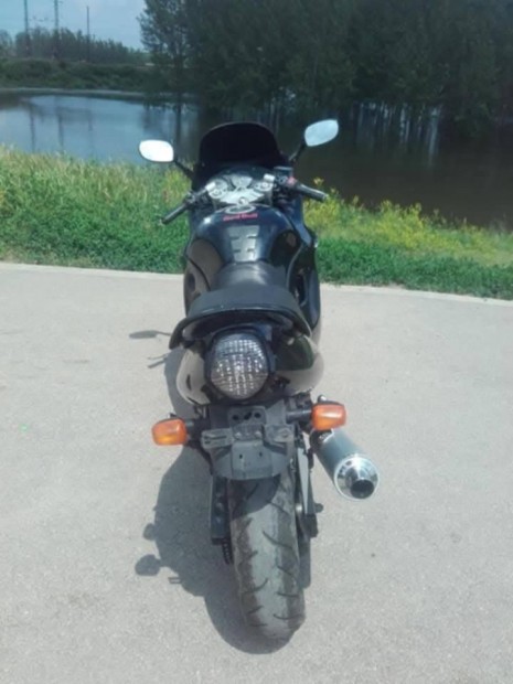 Suzuki Gsxf Boci 600 bontott alkatrészek