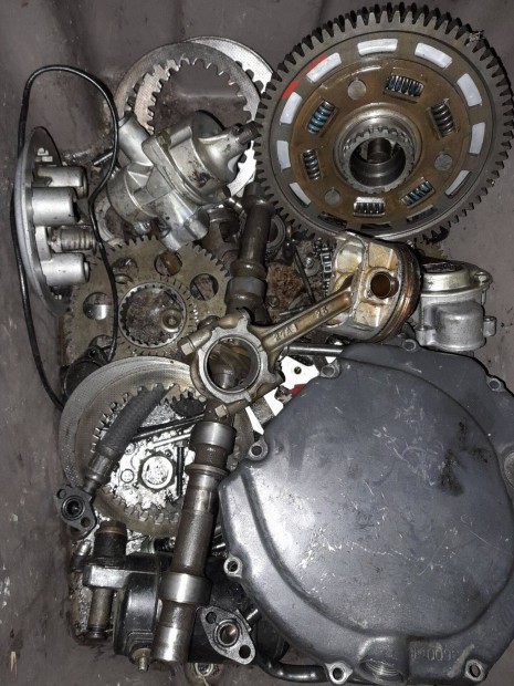 Suzuki Gsxr 750 maradk blokk alkatrsz
