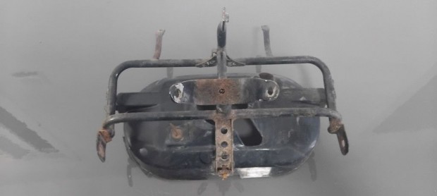 Suzuki Gsxr 750w Fejidom tart� konzol