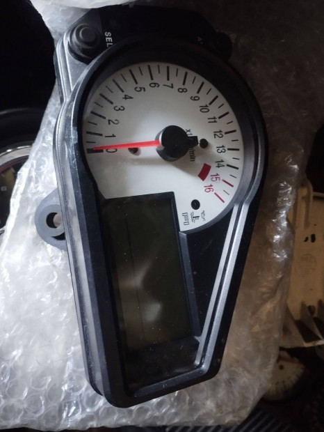 Suzuki Gsxr K1 - K3 km óra