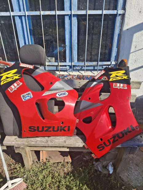 Suzuki Gsxr Srad oldal idom