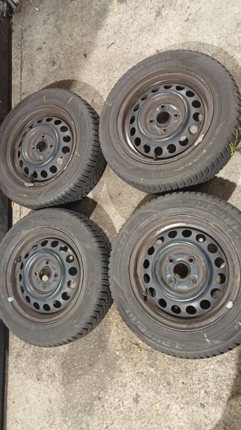 Suzuki Ignis 14"-es télikerék garnitúra 90%-os Laufenn gumikkal