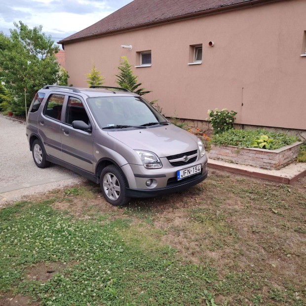 Suzuki Ignis 1.5 gs 4wd