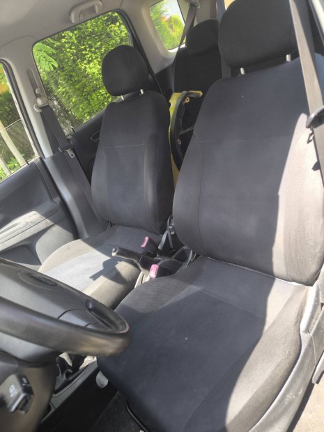 Suzuki Ignis 2003 tól első hátsó ülés szett kárpit