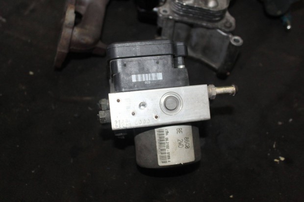 Suzuki Ignis II (2004 - 2006) ABS kocka 5WK84124