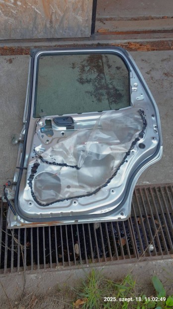 Suzuki Ignis II jobb hts ajt