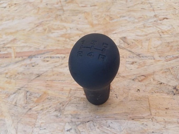 Suzuki Ignis (2000-2003) V�lt�gomb