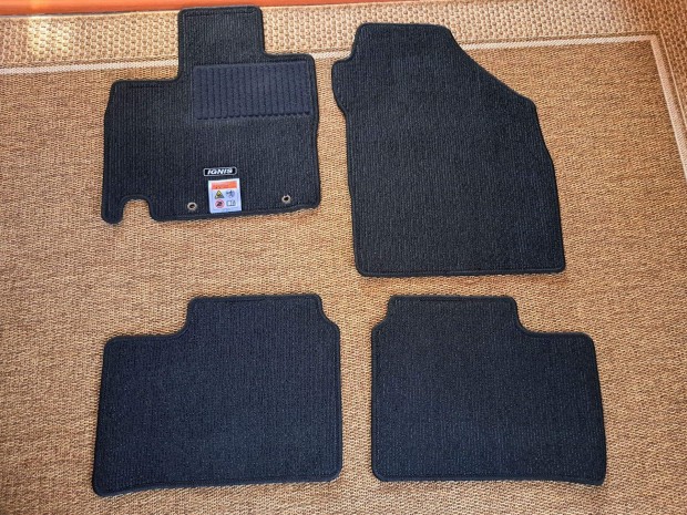 Suzuki Ignis autószőnyeg