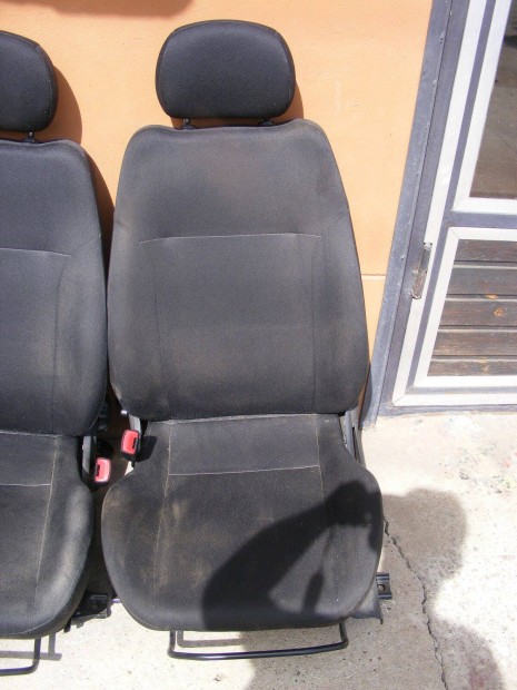 Suzuki Ignis bal els� �l�s elad�