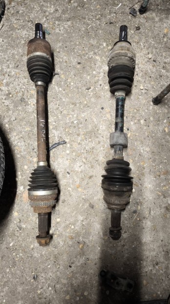 Suzuki Ignis bal fltengely 1.3 B 1.3 ddis 2003-10