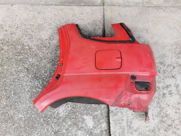 Suzuki Ignis bal hátsó sárvédő