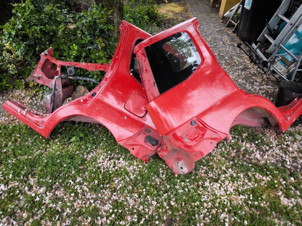 Suzuki Ignis bal jobb hátsó sárvédő rózsdamentes