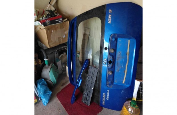 Suzuki Ignis csomagtérajtó