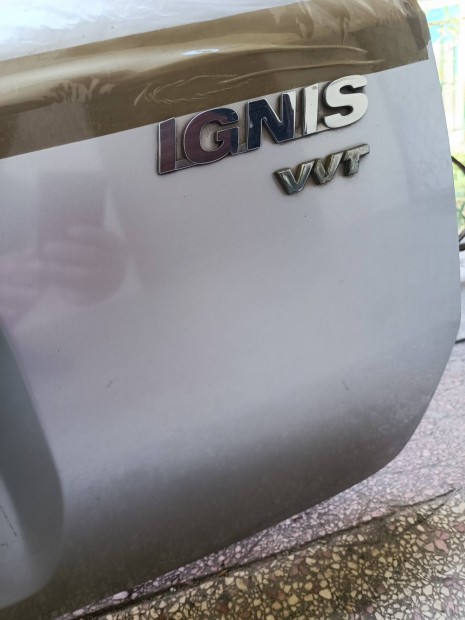 Suzuki Ignis csomagterajtó