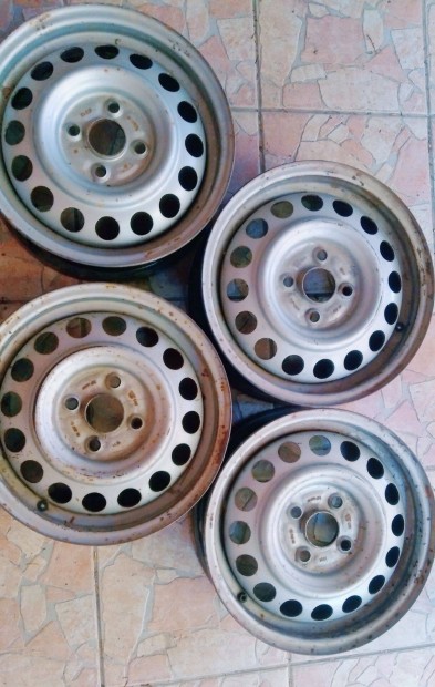 Suzuki Ignis felni alufelni keréktrácsa 165/70 R14