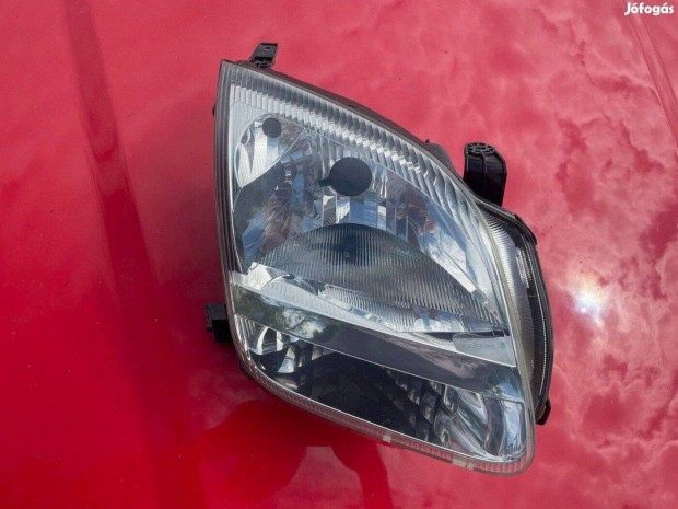 Suzuki Ignis jobb els� f�nysz�r� l�mpa